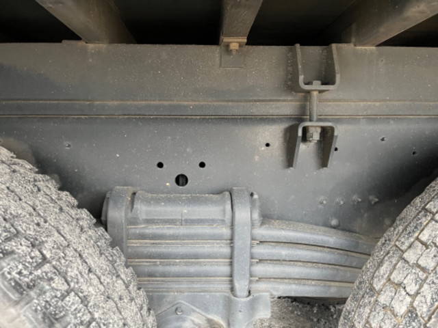 UDトラックスクオンアルミブロック大型（10t）[写真18]