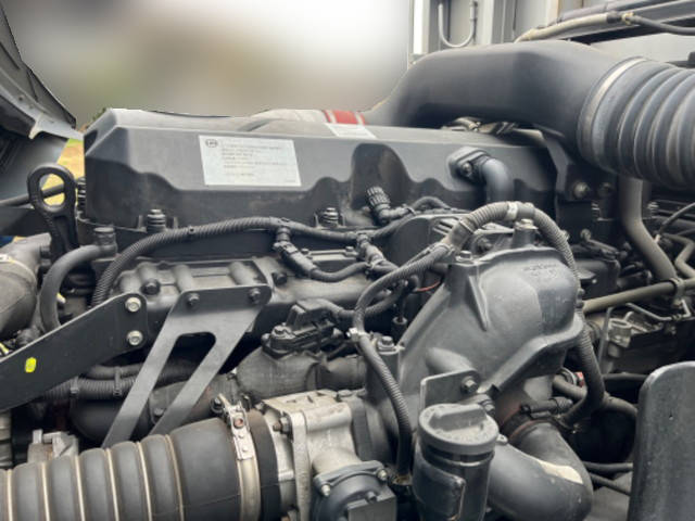 UDトラックスクオンアルミブロック大型（10t）[写真23]