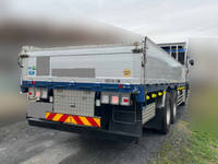 UDトラックスクオンアルミブロック大型（10t）[写真02]