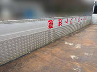 UDトラックスクオンアルミブロック大型（10t）[写真09]