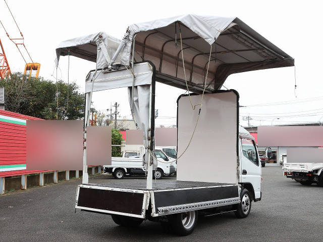 三菱ふそうキャンター幌ウイング小型（2t・3t）[写真14]