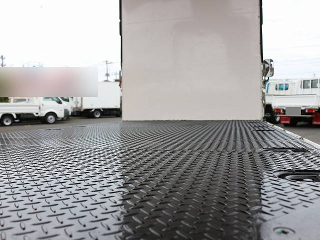 三菱ふそうキャンター幌ウイング小型（2t・3t）[写真17]