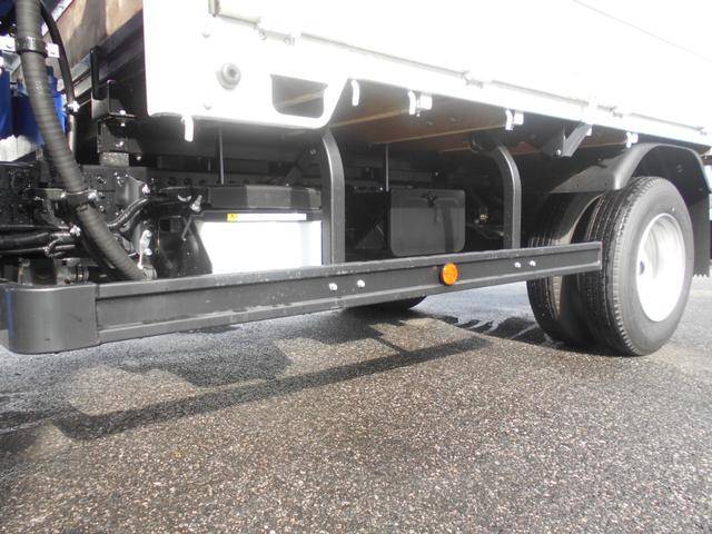 三菱ふそうキャンタークレーン4段小型（2t・3t）[写真18]