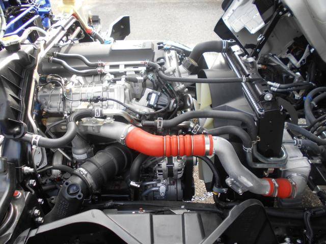 三菱ふそうキャンタークレーン4段小型（2t・3t）[写真20]