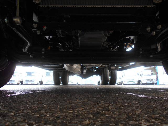 三菱ふそうキャンタークレーン4段小型（2t・3t）[写真23]