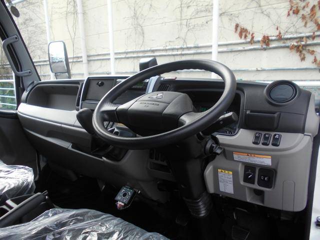 三菱ふそうキャンタークレーン4段小型（2t・3t）[写真25]