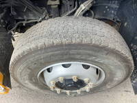 UDトラックスクオンバルク車（粉粒体運搬車）大型（10t）[写真17]