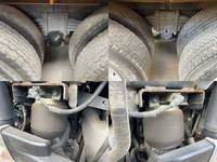 UDトラックスクオンバルク車（粉粒体運搬車）大型（10t）[写真18]