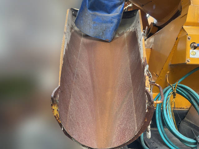 UDトラックスクオンミキサー車（コンクリートミキサー）大型（10t）[写真16]