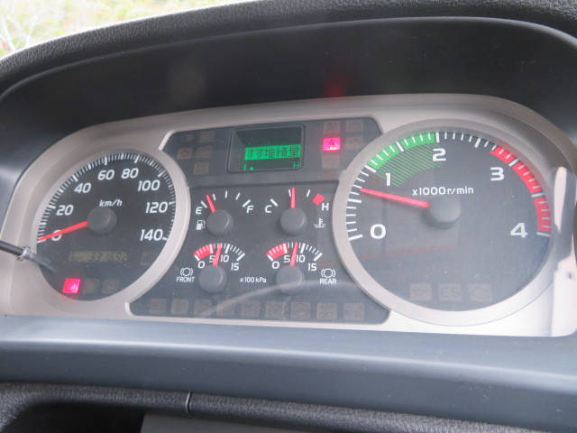 日野レンジャー平ボディ中型（4t）[写真12]