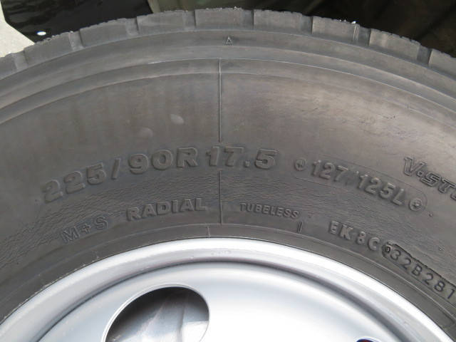 日野レンジャー平ボディ中型（4t）[写真36]