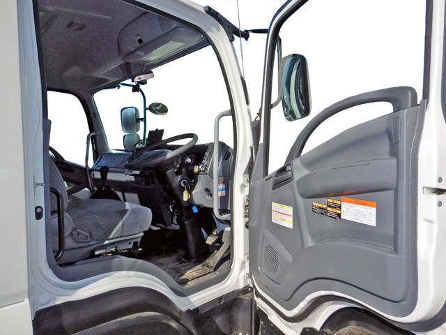 いすゞフォワードセーフティローダー増トン（6t・8t）[写真12]