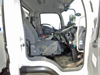 いすゞフォワードセーフティローダー増トン（6t・8t）[写真13]