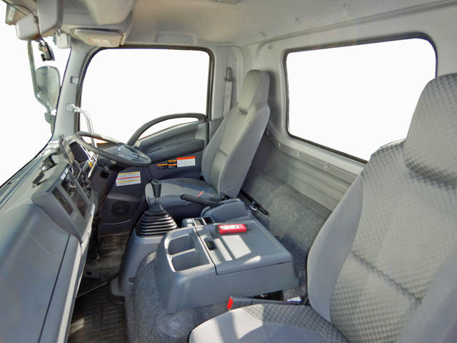 いすゞフォワードセーフティローダー増トン（6t・8t）[写真18]