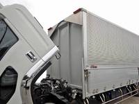 いすゞフォワードアルミウイング中型（4t）[写真12]