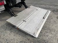 いすゞエルフパネルバン小型（2t・3t）[写真18]