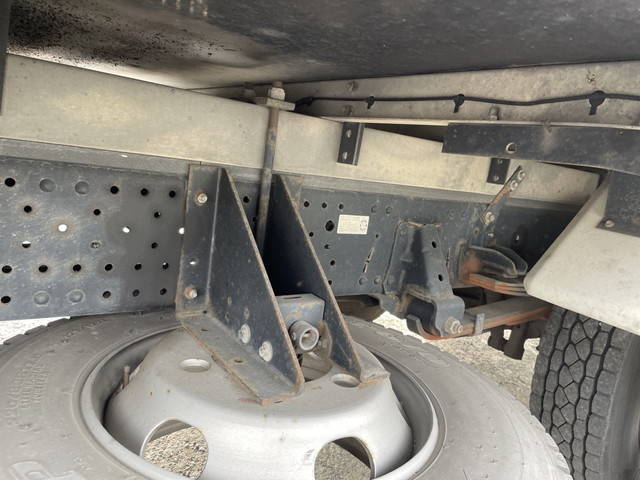 いすゞエルフパネルバン小型（2t・3t）[写真22]