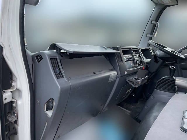 いすゞエルフパネルバン小型（2t・3t）[写真30]