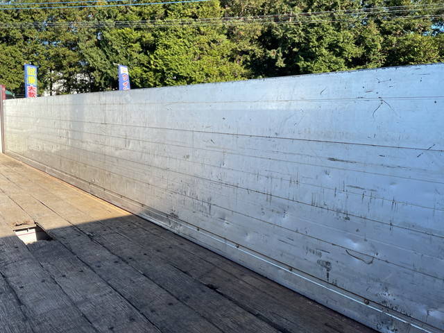 三菱ふそうファイタークレーン4段増トン（6t・8t）[写真10]