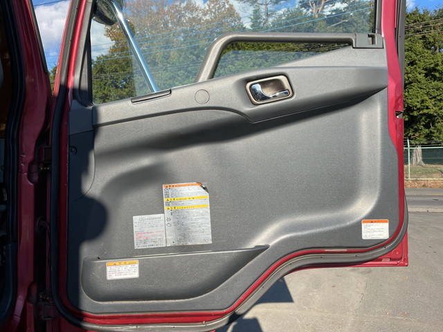 三菱ふそうファイタークレーン4段増トン（6t・8t）[写真28]