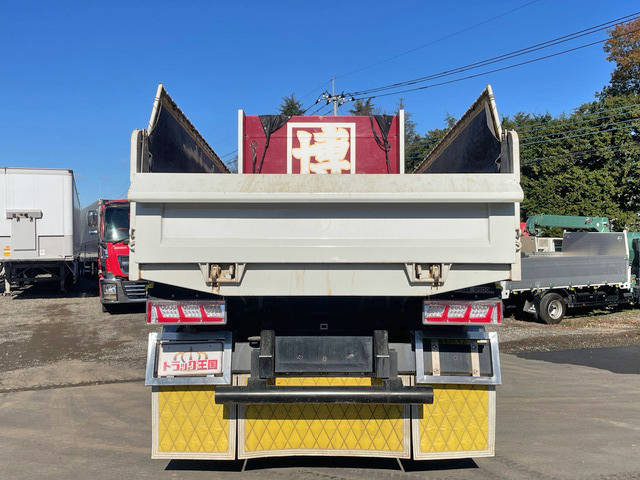 三菱ふそうスーパーグレートダンプ大型（10t）[写真11]