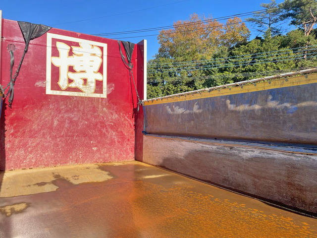 三菱ふそうスーパーグレートダンプ大型（10t）[写真14]