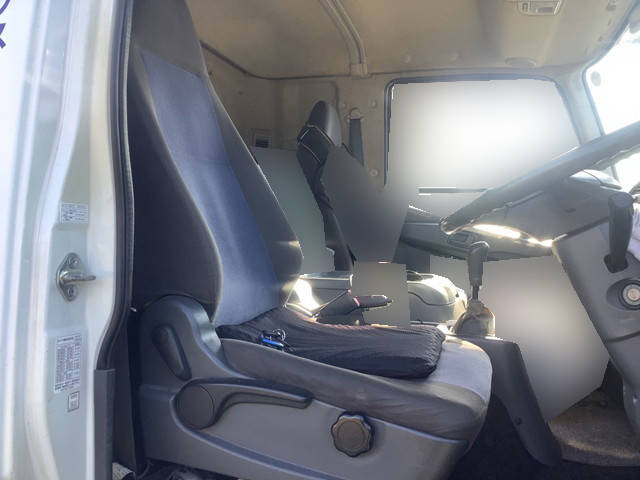 三菱ふそうファイターセルフクレーン4段中型（4t）[写真30]