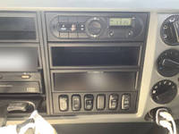 三菱ふそうファイターセルフクレーン4段中型（4t）[写真36]