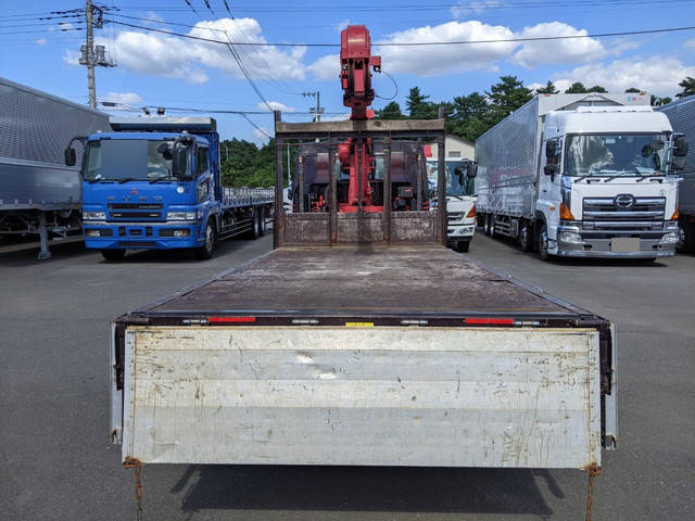 三菱ふそうキャンタークレーン3段小型（2t・3t）[写真10]