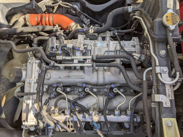 三菱ふそうキャンタークレーン3段小型（2t・3t）[写真18]