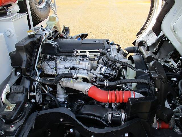 三菱ふそうキャンターパッカー車（塵芥車）小型（2t・3t）[写真11]