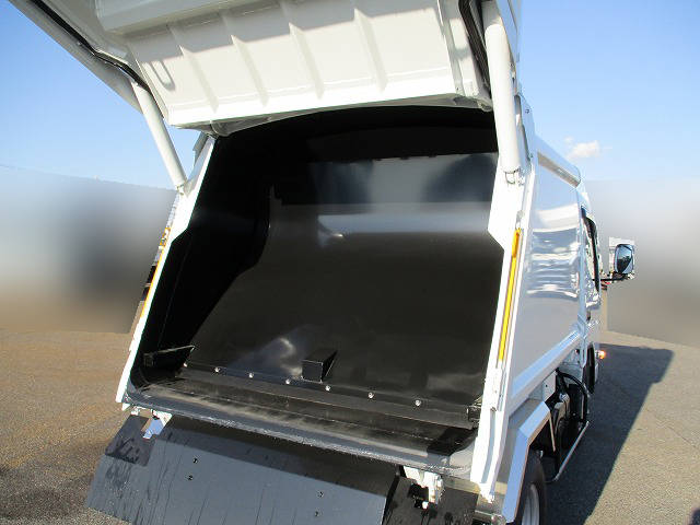 三菱ふそうキャンターパッカー車（塵芥車）小型（2t・3t）[写真15]