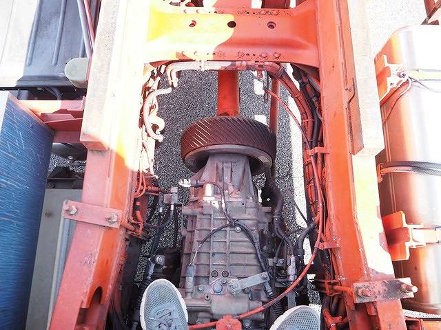 UDトラックスクオン深ダンプ（土砂禁ダンプ）大型（10t）[写真18]