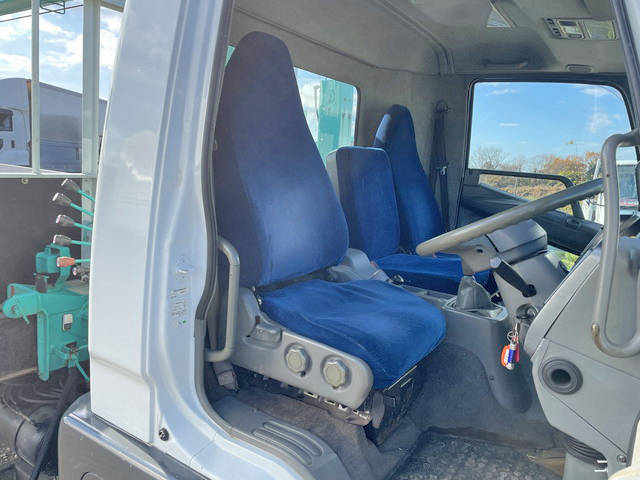 三菱ふそうファイターセルフクレーン4段増トン（6t・8t）[写真34]