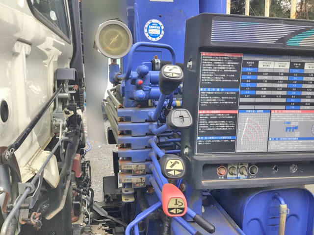 日野レンジャークレーン4段中型（4t）[写真12]