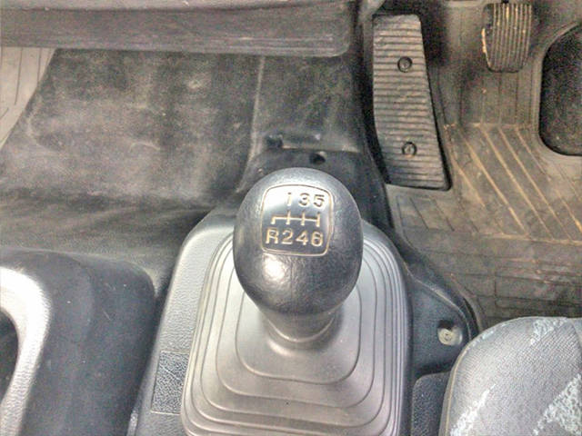 日野レンジャークレーン4段中型（4t）[写真35]