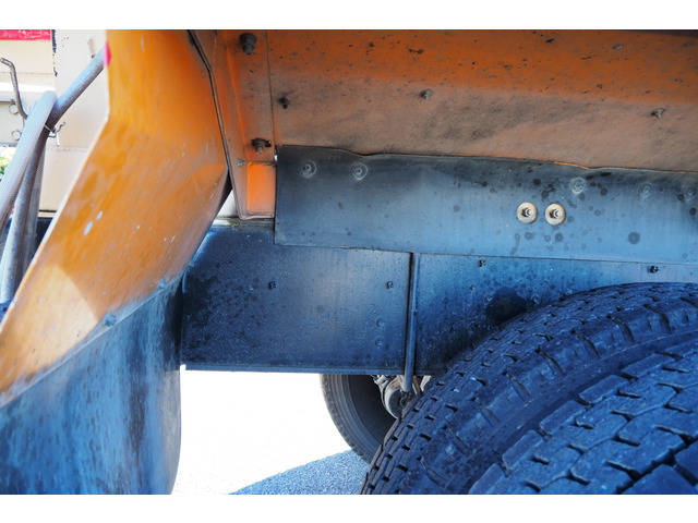 いすゞギガミキサー車（コンクリートミキサー）大型（10t）[写真19]