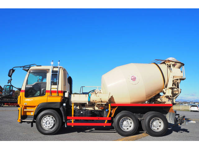 いすゞギガミキサー車（コンクリートミキサー）大型（10t）[写真03]