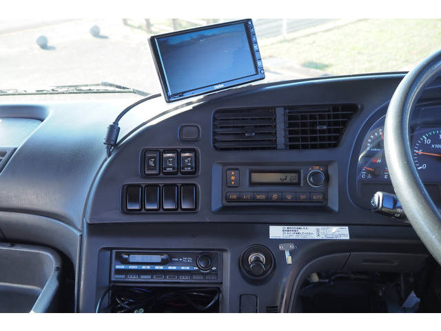 いすゞギガミキサー車（コンクリートミキサー）大型（10t）[写真34]