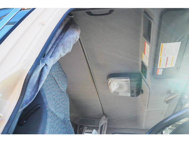 いすゞギガミキサー車（コンクリートミキサー）大型（10t）[写真37]