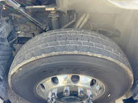 UDトラックスクオントレーラーヘッド（トラクターヘッド）大型（10t）[写真13]