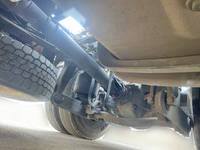 UDトラックスクオントレーラーヘッド（トラクターヘッド）大型（10t）[写真17]