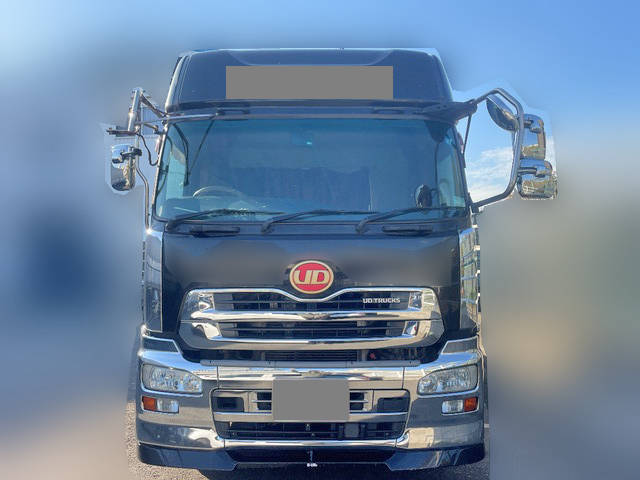 UDトラックスクオントレーラーヘッド（トラクターヘッド）大型（10t）[写真05]