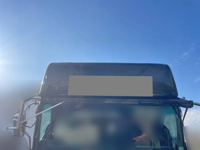 UDトラックスクオントレーラーヘッド（トラクターヘッド）大型（10t）[写真06]