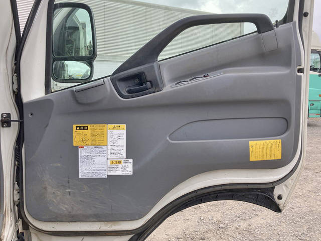 日野デュトロローダーダンプ小型（2t・3t）[写真30]