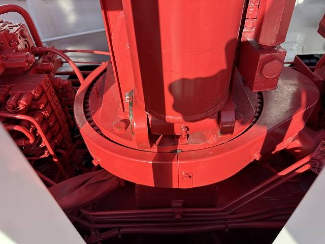 日野レンジャーセルフクレーン4段増トン（6t・8t）[写真23]