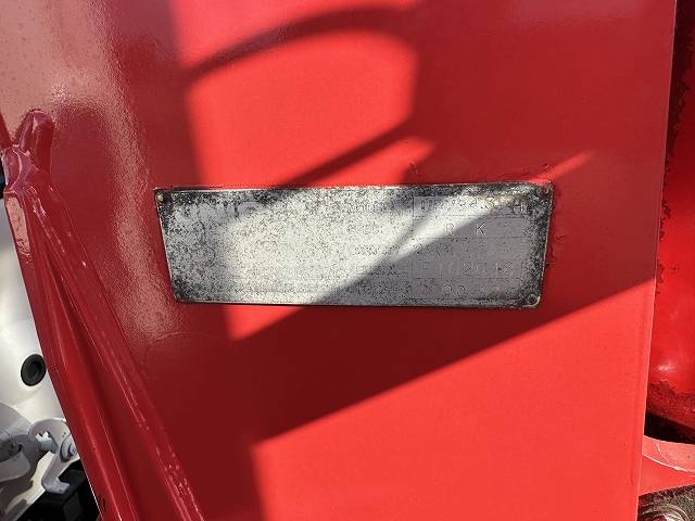 日野レンジャーセルフクレーン4段増トン（6t・8t）[写真24]