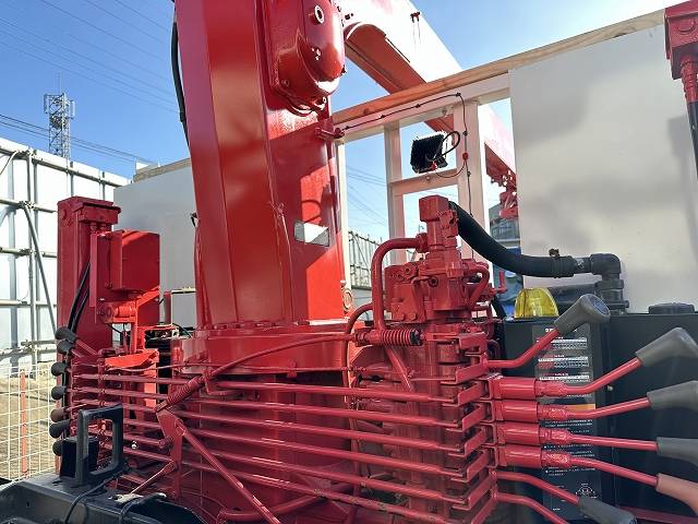 日野レンジャーセルフクレーン4段増トン（6t・8t）[写真25]