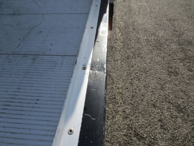 日野デュトロアルミバン小型（2t・3t）[写真23]