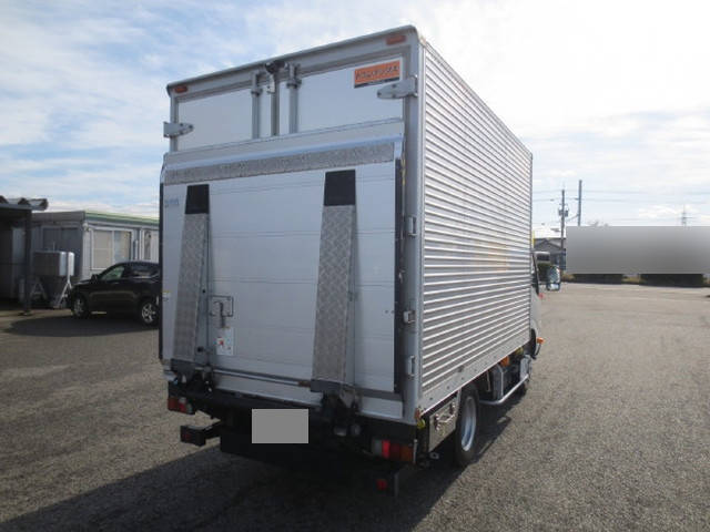 日野デュトロアルミバン小型（2t・3t）[写真04]